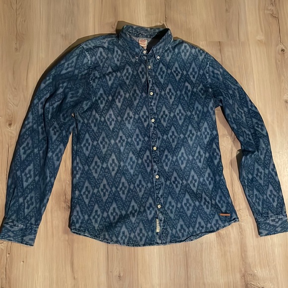 Scotch & Soda Other - Scotch & Soda Denim Button Down Shirt. Blue With Pattern. Size Large.